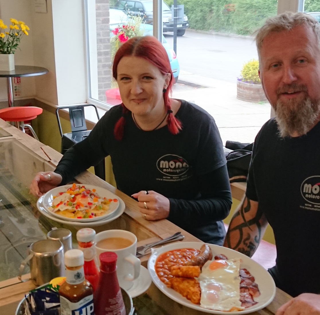 Daniel and Katy from Mono Motorcycles enjoy breakfast at Billy's